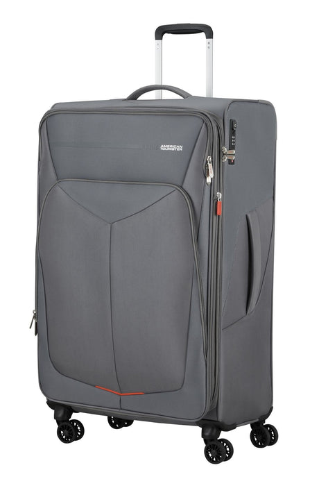 Summerfunk's extensible large suitcase of American Tourister