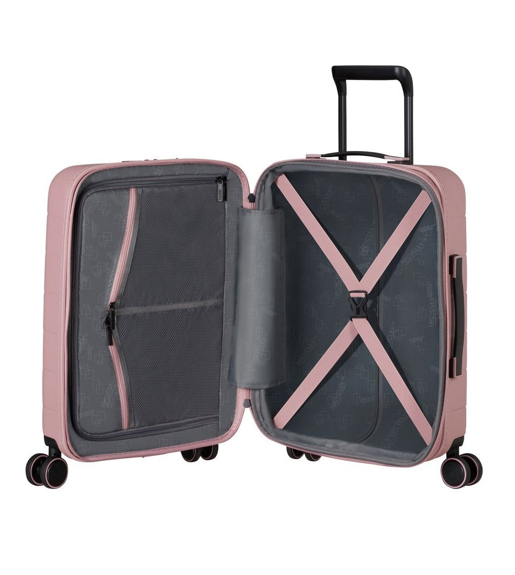 American Tourister  EXTENSIBLE SMART CON BOLSILLO PARA PC- NOVASTREAM 55cm