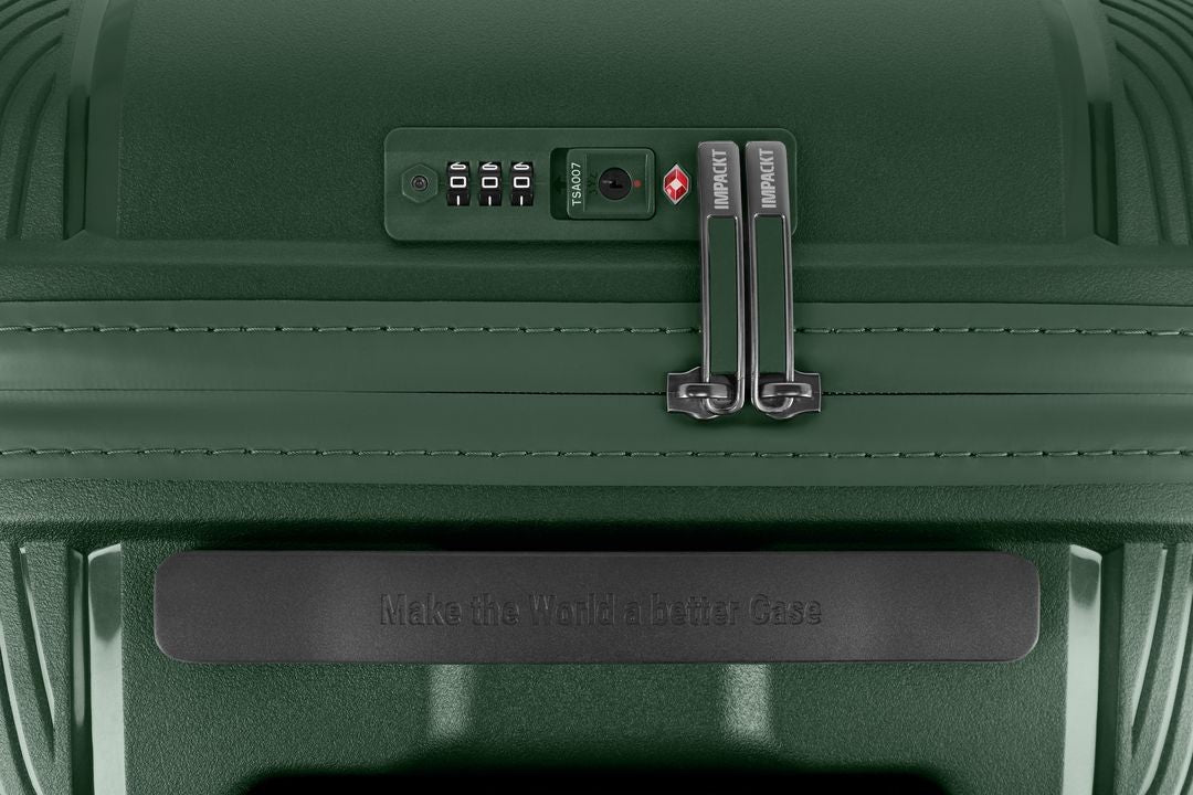 IP1 IMPACKT 67cm median suitcase