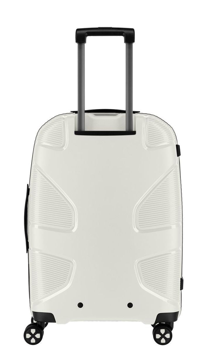 IP1 IMPACKT 67cm median suitcase