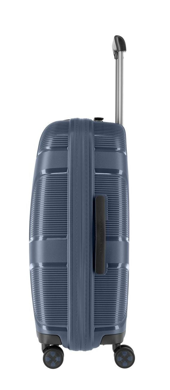 IP1 IMPACKT 67cm median suitcase