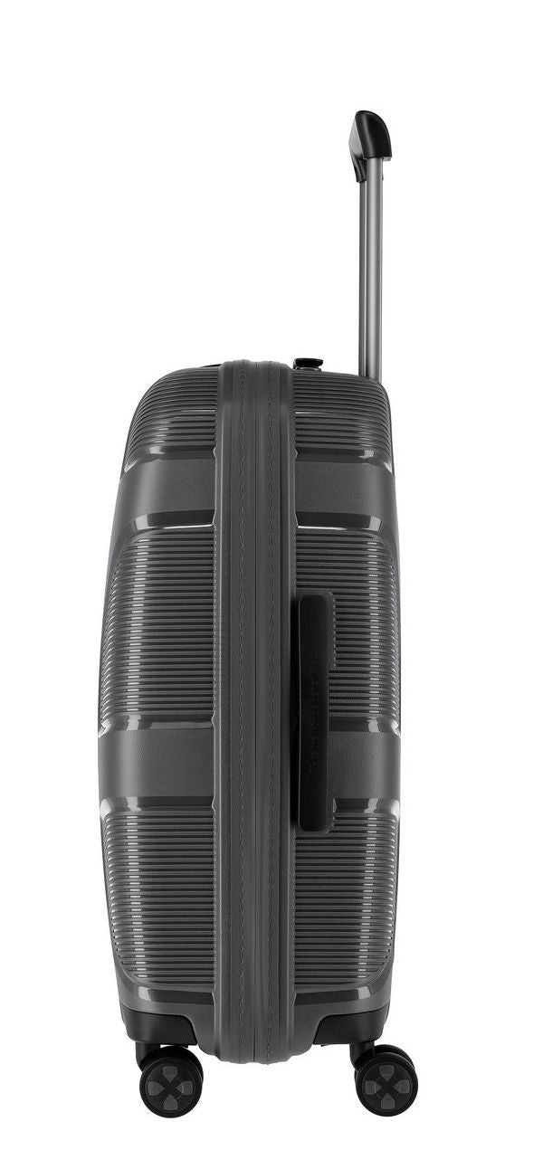 IP1 IMPACKT 67cm median suitcase