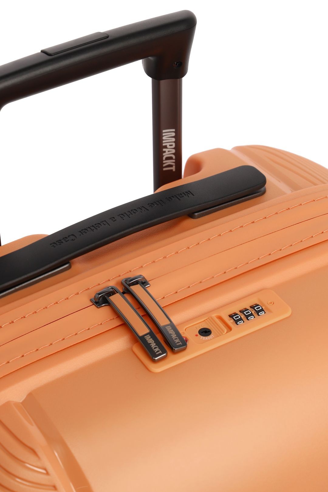 IP1 IMPACKT 67cm median suitcase