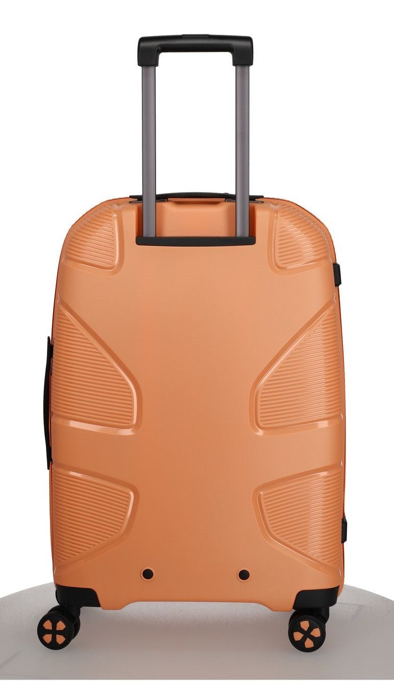 IP1 IMPACKT 67cm median suitcase