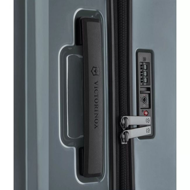 Airox of VICTORINOX - 75cm big suitcase