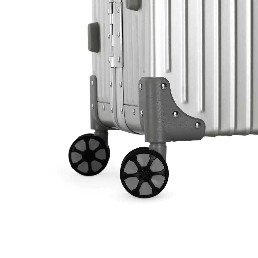 GREENWICH 100% aluminum suitcase 66.5cm aluminum