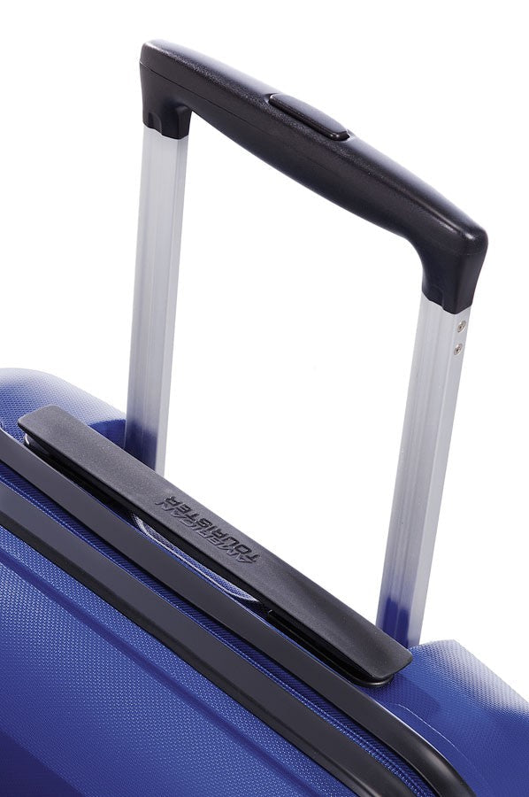 Nice Air of American Tourister  Spinner medium size