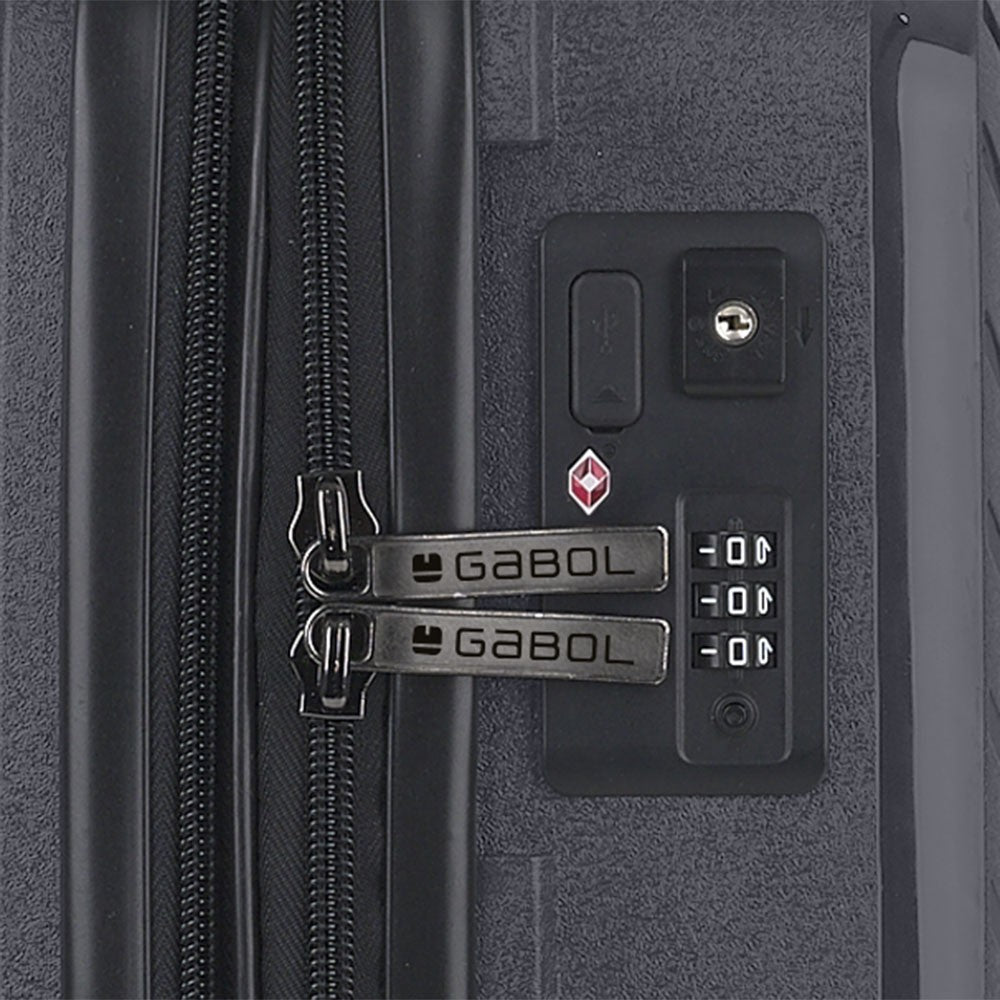 Cabin suitcase Osaka with USB and TSA