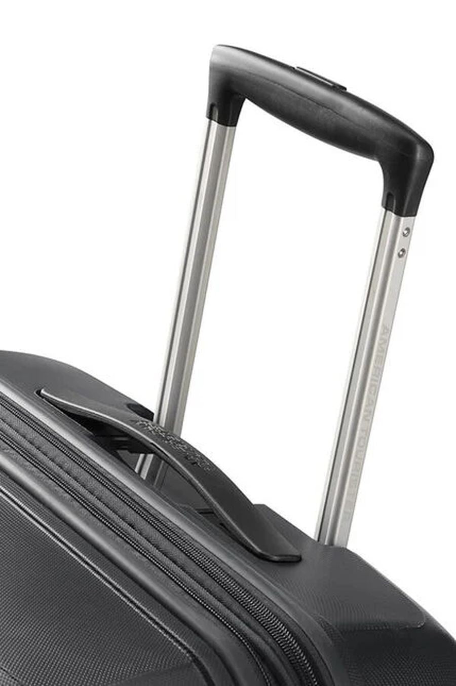 Medium extendable suitcase of American Tourister