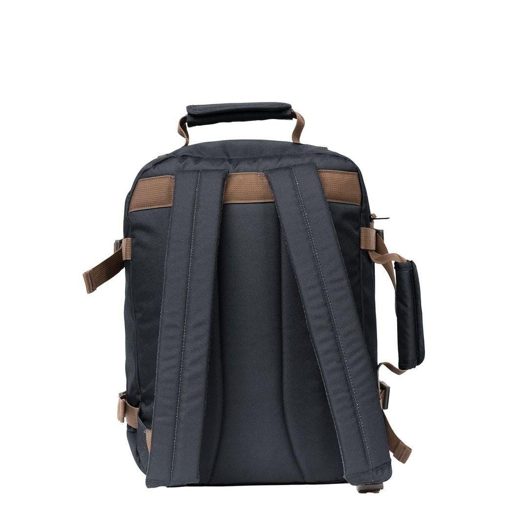 Classic Backpack 28L Cabinzero Absolute Black