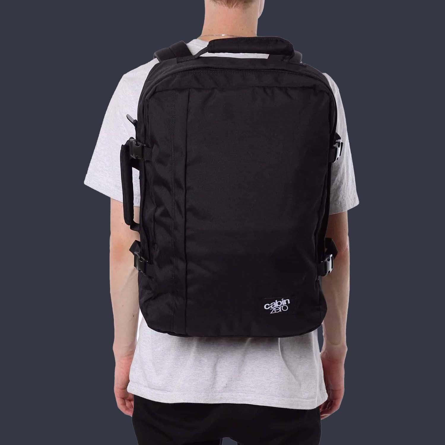 Classic 44l Cabinzero Black backpack