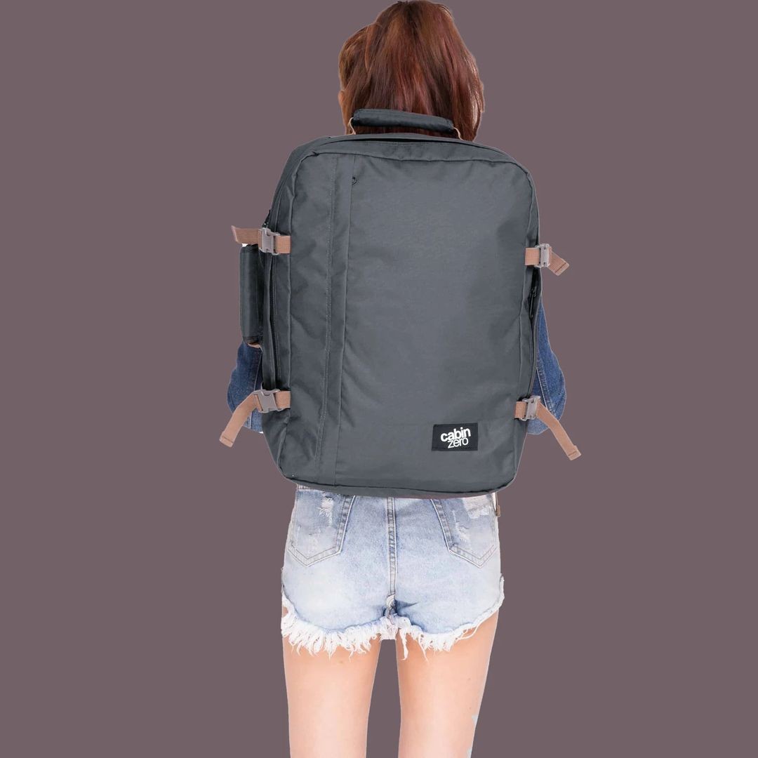 Classic 44l Cabinzero Black backpack