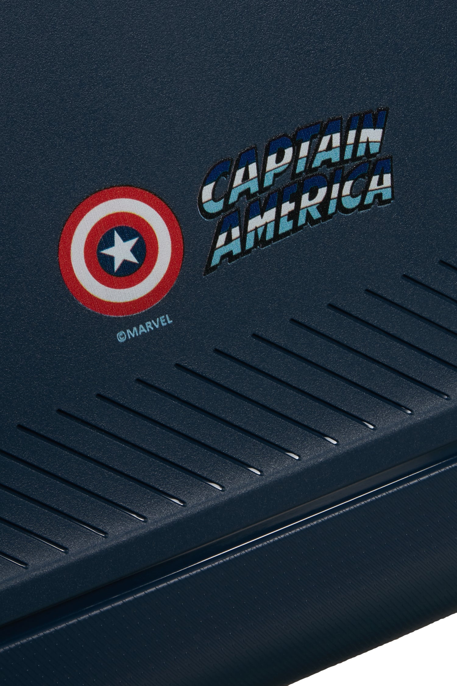 AMERICAN TOURISTER Cabin suitcase Extensible Dashpop MARVEL - Capt America Shield