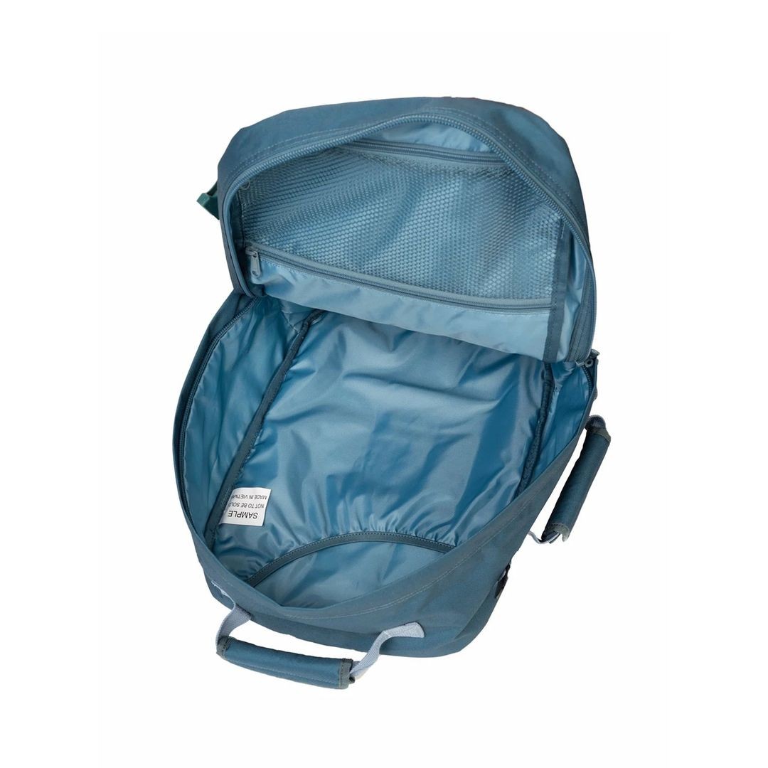 Classic Backpack 28L Cabinzero Midnight Purple